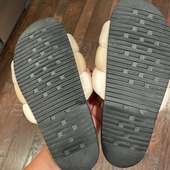 R 0 A M  Super Puff Slide Sandals, Nudes - Picture 7 of 7